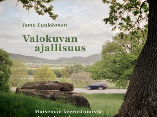 Image of the doctoral dissertation book cover titled Valokuvan ajallisuus by Ismo Luukkonen